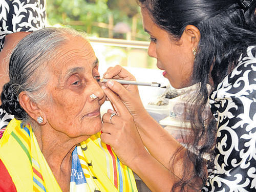 An elderly citizen gets a makeover. DH PHOTO BY SK DINESH