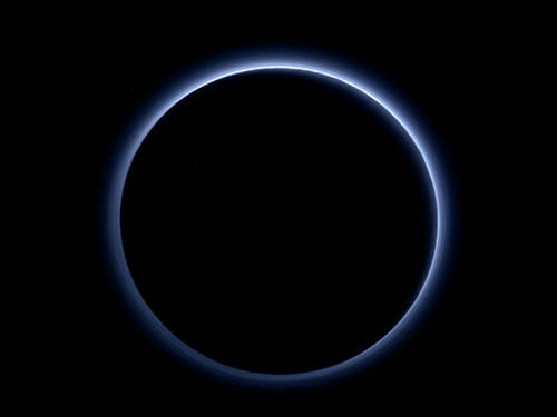 first colour images of Pluto's atmospheric hazes, image courtesy:nasa.gov
