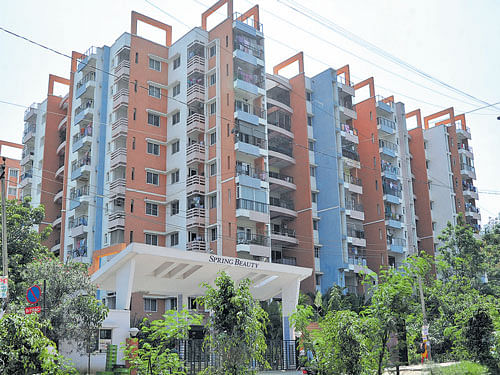COMPLETE picture Kundanahalli bears much similarity to other locations on the ORR, like Marathahalli and Bellandur, with respect to the kind of residential options. dh photos by srikanta sharma