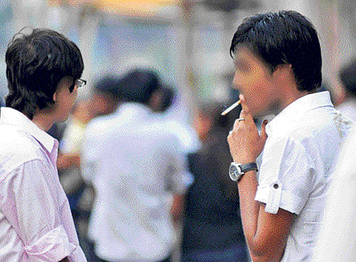 Companies have been asked to spread awareness about the harmful effects of smoking among employees. DH FILE PHOTO