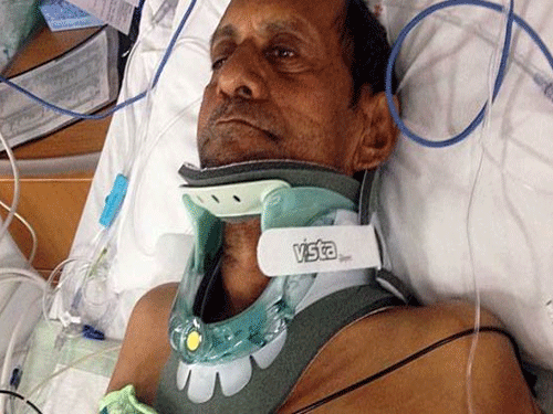 Indian man who got paralysed. Image Courtesy Twitter.