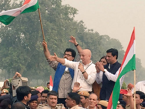 Some media persons were heckled by participants in the march organised by actor Anupam Kher to counter the protests by writers and artistes against rising intolerance in the country. Picture- Twitter