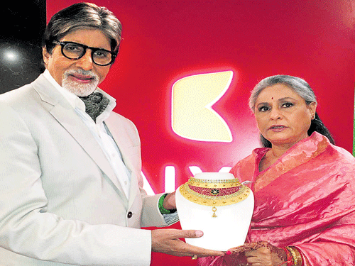 dazzling Amitabh and Jaya Bachchan.