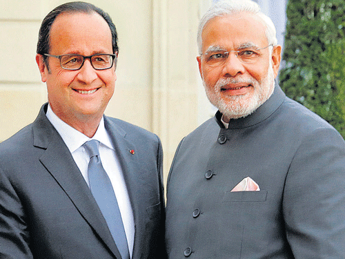 French President Francois Hollande and PM Narendra Modi. AP file photo