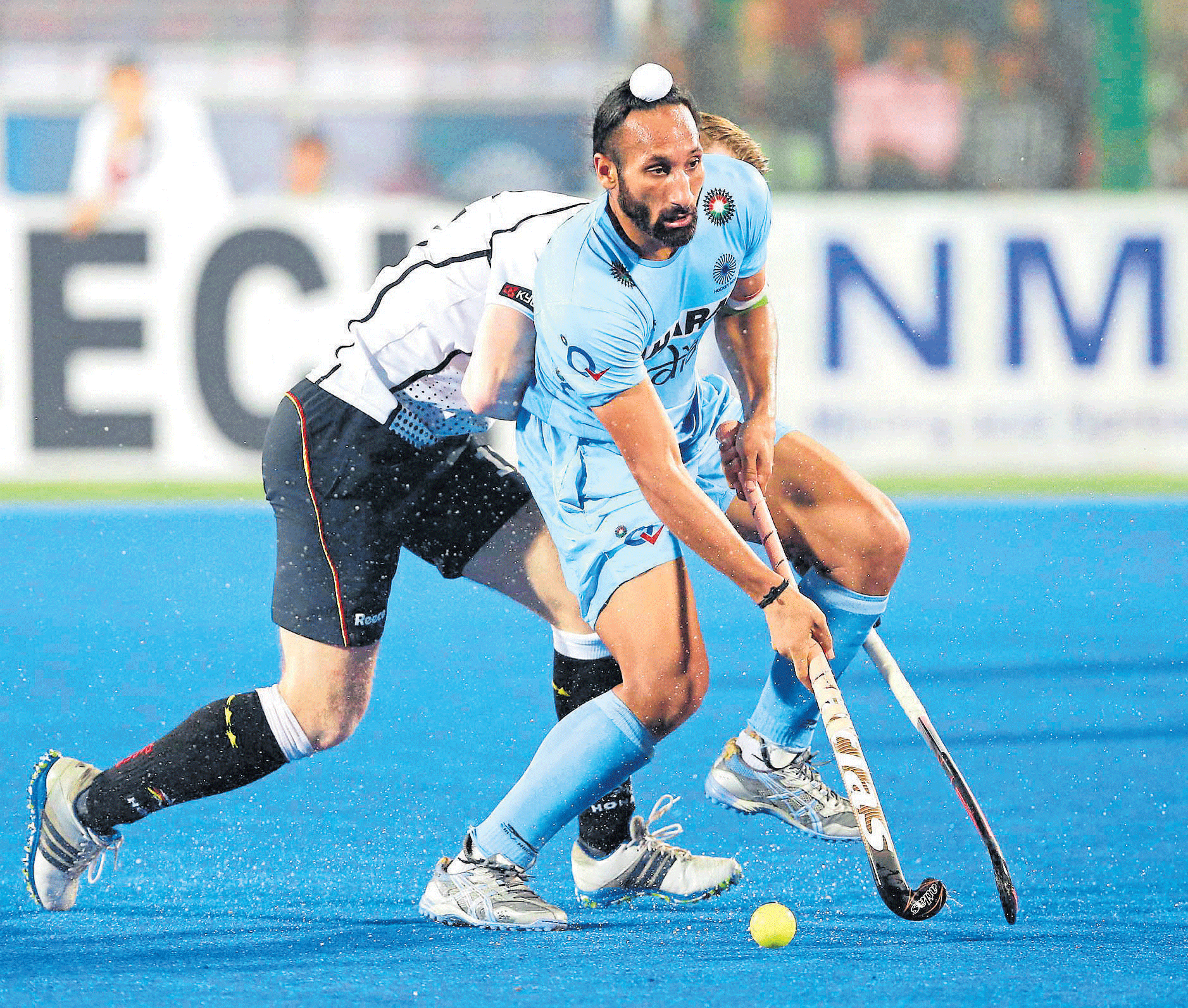 captain cool: Midfielder Sardar Singh will hold key to India's fortunes in the quarterfinal against Britain today. pti