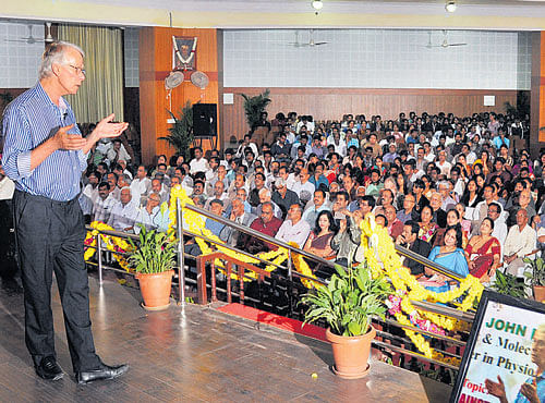 Nobel laureate Sir Richard John Roberts delivers a talk at the centenary lecture series organised by the University of Mysore on Monday. DH PHOTO