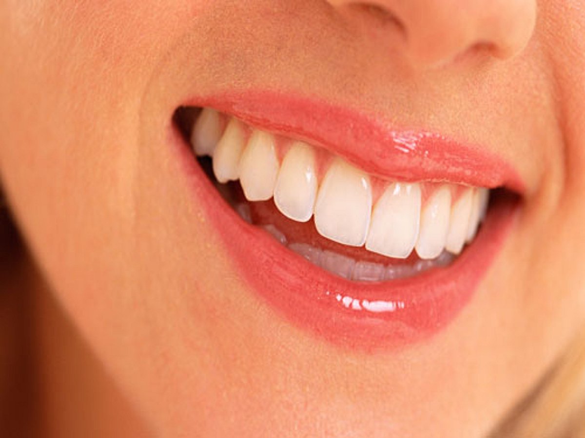Bad English teeth a myth, 'Austin Powers' study finds