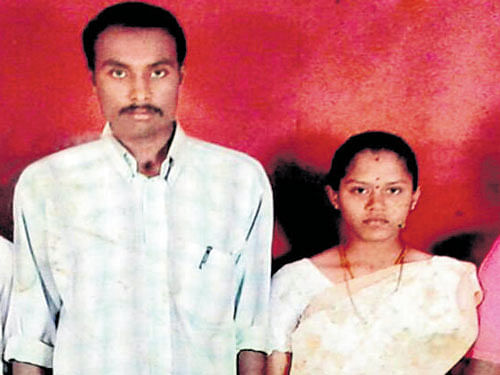 Manikantan (husband) with wife Durga. DH Photo