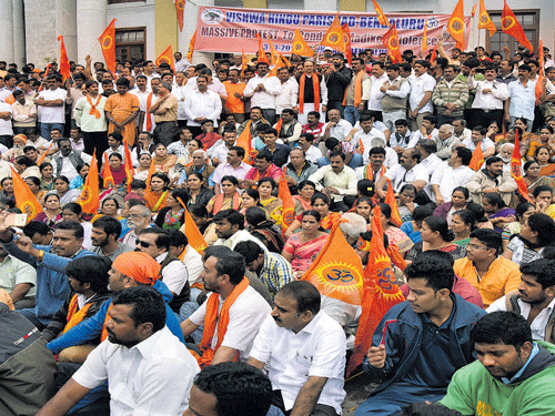 Though the controversial Ram temple issue is pending with the Supreme Court and the BJP had earlier said that they do not have requisite numbers to get Parliament nod for such a bill, the VHP insisted on a political solution.  dh file photo