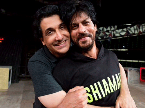 Shiamak Davar and Shah Rukh Khan. Image courtesy Twitter.