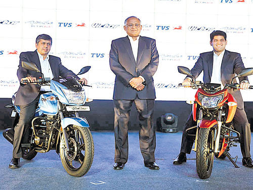TVS Motor Company chairman Venu Srinivasan (Centre), along with president and CEO K N Radhakrishnan (left) and joint managing director Sudarshan Venu at the launch of TVS Apache RTR 200 and TVS Victor in Chennai on Wednesday.