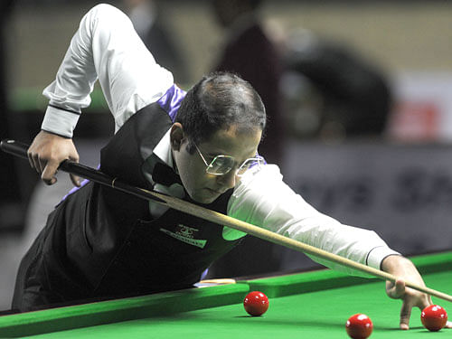 The former Asian Billiards champion had three 100-plus breaks in the first four frames to unsettle Parekh, who was playing his first National Billiards final. dh file photo
