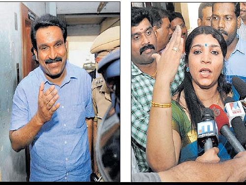 Solar scam accused Biju Radhakrishnan and Saritha S Nair talk to reporters after they were subjected to face-to-face cross-examination at the Solar Commission office in Kochi  on Saturday. PTI