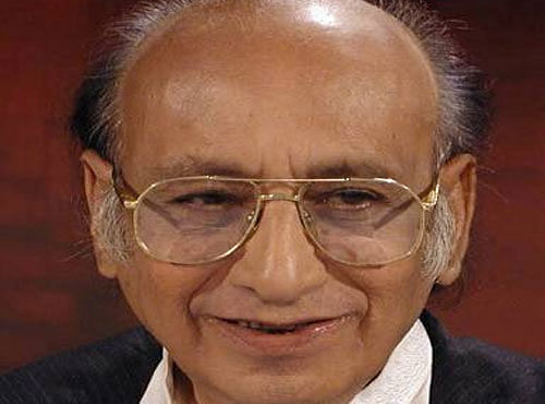 Renowned poet and lyricist Nida Fazli. Picture courtesy Twitter