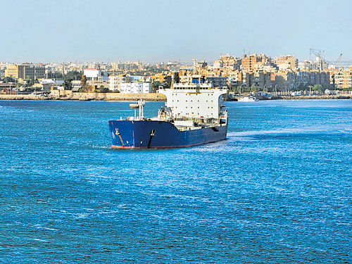 Rebuilding salinity barriers in the Suez Canal can help solve the invasive species problem in the Mediterranean.