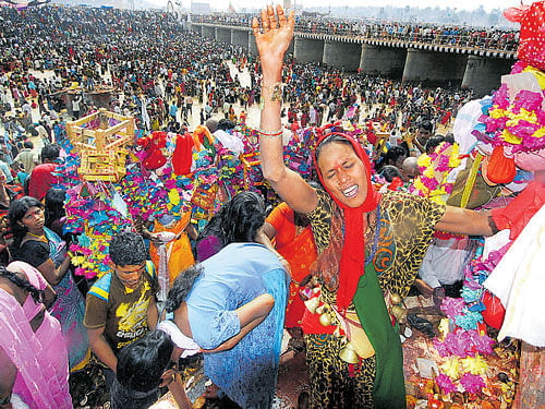 Devotees during Medaram Jatara.  File photo