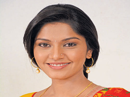 a fresh take Sonali Nikam as Jassi from 'Aadhe Adhoore'.