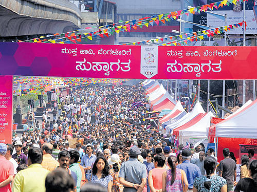 Bengaluru'smost famous street teems with a huge crowd.