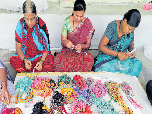 making progress Women making jewellery at Sabala Home in Vijayapura. photos by author