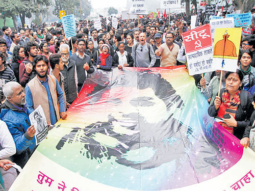 Shouting slogans against the institutional killing of Rohith Vemula and the high-handedness of the BJP government at the Centre, thousands of students and teachers from various universities marched from Ambedkar Bhawan to Jantar Mantar here on Tuesday. PTI file photo