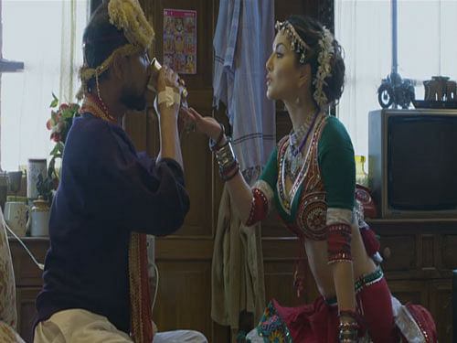 Sunny Leone and Deepak Dobriyal in the anti-smoking short film '11 minutes'. Screengrab