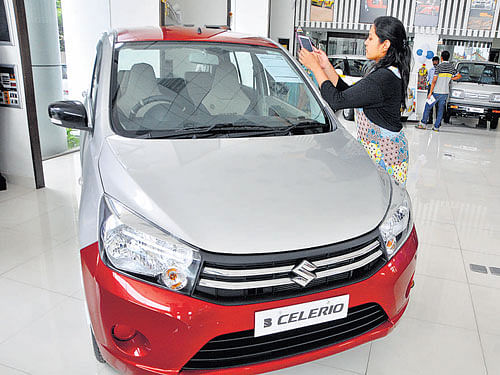 The Finance Minister proposed a cess of 1% on small petrol, LPG and CNG cars, 2.5% on diesel cars of certain capacity and 4% on other high-powered vehicles and SUVs. DH File Photo