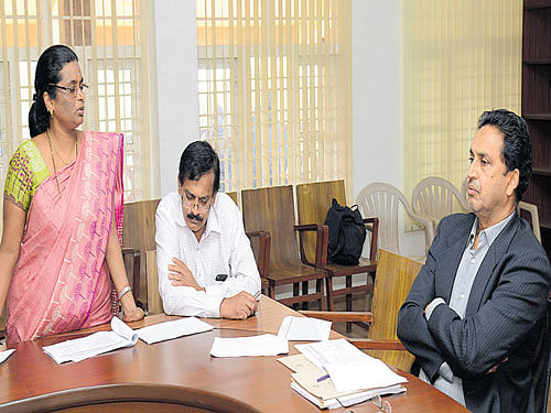 District Surgeon and Government Wenlock Hospital Superintendent Dr Rajeshwari Devi H R speaks at a meet chaired by Deputy Commissioner A B Ibrahim at the DC's court hall in Mangaluru on Monday. dh photo