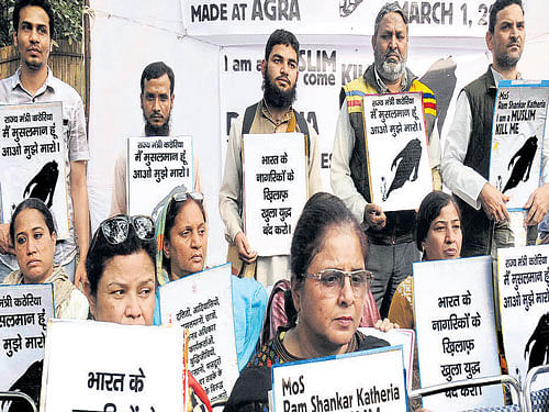 Activists protest against Ram Shankar Katheria's speech, in New Delhi at Jantar Mantar. DH Photo