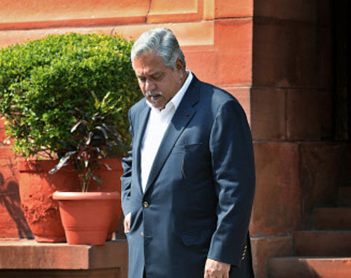 A Debt Recovery Tribunal (DRT) had yesterday barred Mallya from accessing USD 75 million severance package from Diageo till the loan default case with State Bank of India is settled. Ap File Photo.