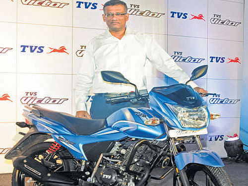 Tvs victor bs6 online price