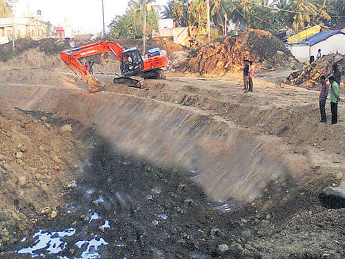 The link canal was planned decades ago to carry water from rivers Ravi and Beas to Haryana and other areas. Now with the government deciding to return the land to owners, the controversy over water sharing between the two states seem to have got even more convoluted. DH file photo. For representation purpose