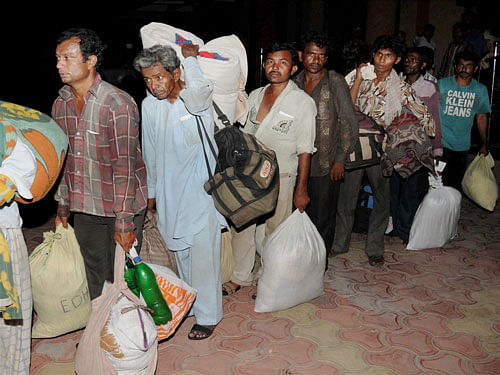 Pakistan yesterday released 86 Indian fishermen from Malir Jail in Karachi, second time this month that Pakistan released Indian fishermen. PTI file photo