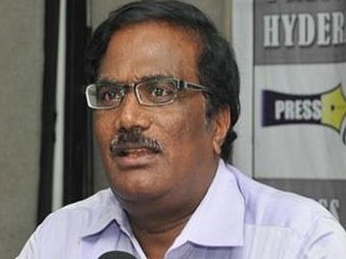 Protests greet Appa Rao's return as VC,his premises vandalised