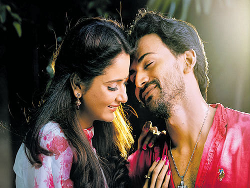 Parul Yadav and Dhananjaya in the movie