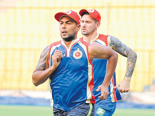 RCB's Stuart Binny during a training session at the M Chinnaswamy stadium in Bengaluru on Wednesday. DH Photo/ Srikanta Sharma R