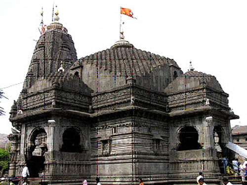 The trust took the decision at a meeting on Wednesday to allow women into the temple's 'garbha griha' sanctum sanctorum from yesterday from 6 to 7 AM and with the conditions attached to it, Lalita Shinde, one of the temple trustees, said. File photo