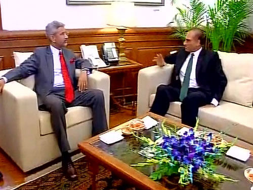 Pakistan Foreign Secretary Aizaz Ahmad Chaudhry meets Foreign Secretary S. Jaishankar. Courtesy: ANI