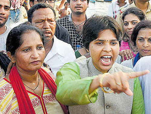 Rights activist Trupti Desai during a protest to oppose the ban on women's entry to the Haji Ali dargah in  Mumbai on Thursday. PTI