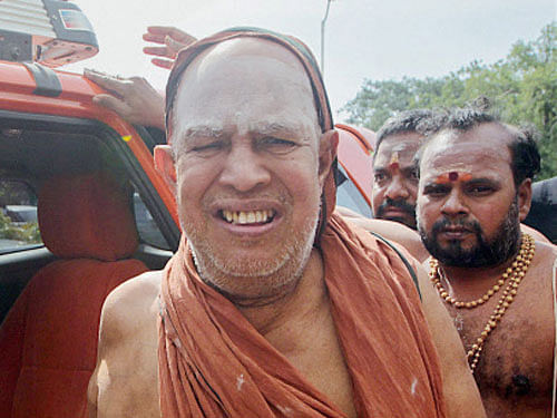 Jayendra Saraswathi, 80, who was the prime accused, Kanchi Mutt Manager Sundaresa Iyer and junior pontiff Vijayendra Saraswati's brother Raghu faced the main charge of criminal conspiracy and read with it, the charges of attempt to murder and abetment. PTI File Photo.