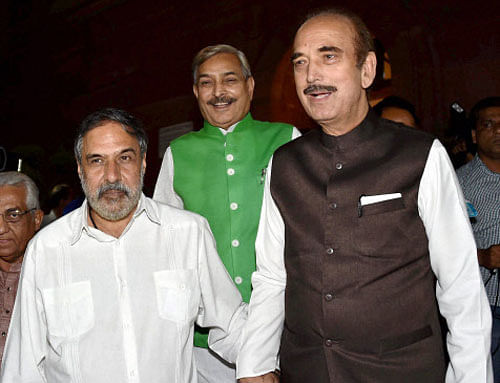 Ghulam Nabi Azad, A K Antony, Anand Sharma and Abhishek Manu Singhvi sought to turn the tables by accusing the Modi government of trying to 'foist false corruption charges' on opposition leaders. PTI photo