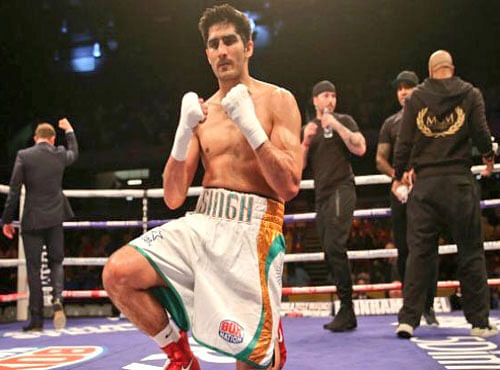Fighting the first eight-round contest of his fledgling pro career, Vijender completed yet another dominating win barely a minute into the third round. Picture courtesy Twitter