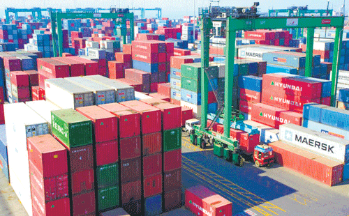 In April, merchandise exports declined 6.74% to $20.56 bn in April 2016. This is the 17th consecutive month of fall. DH File photo