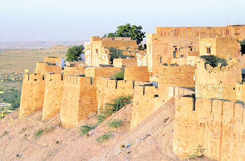Desert drama The exterior of Jaisalmer Fort. (Photo by author)