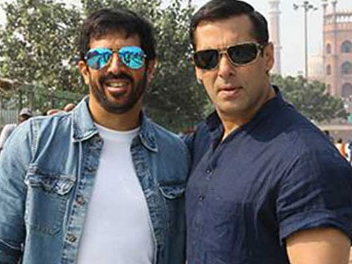 Superstar Salman Khan and director Kabir Khan. File photo