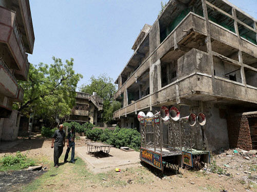 A mob of 400 people attacked the Gulberg society in the heart of Ahmedabad and killed the residents, including the former MP Jafri, during riots that ensued after S-6 coach of Sabarmati Express in which 'karsevaks' were travelling was burnt near Godhra train station on February 27, 2002 in which 58 people died. PTI file photo PTI file photo