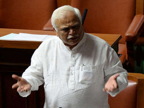 Large and Medium Industries Minister R V Deshpande. DH File Photo.