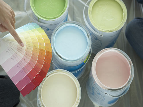 Lead in paints is one of the largest sources of exposure to lead. A 2007 study found that enamel paints had a lead concentration as high as 1,000 ppm.  Yellow colour paints had  maximum  lead levels...