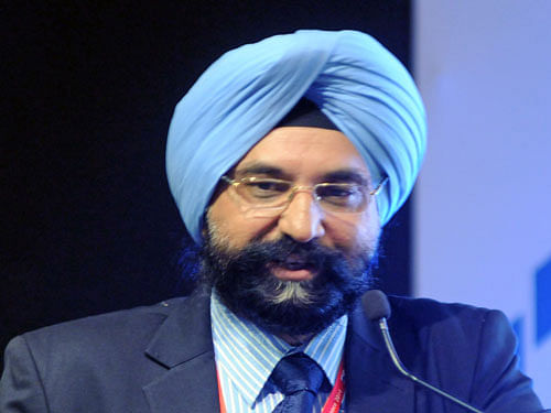 The agreement for the official sponsorship of the Indian contingent in 2016 Olympic games, was signed by IOA Secretary General Rajeev Mehta and GCMMF Managing Director R S Sodhi. DH File Photo.