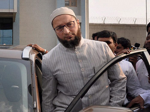 Owaisi on his part said the offer of legal help was being 'blown out of proportion' and that the courts can take a view. PTI File Photo.