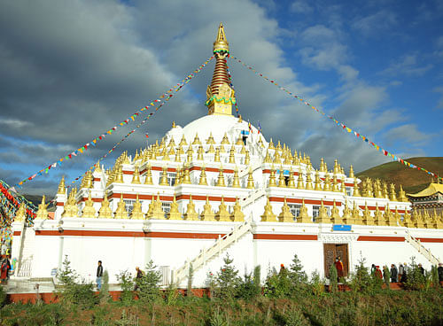 Tribute Ashoka Stupa in Nangchen.
